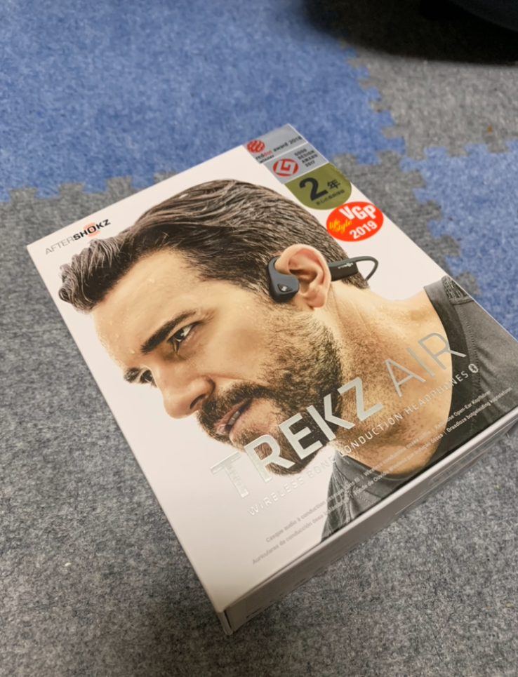 Trekz Airのパッケージです。