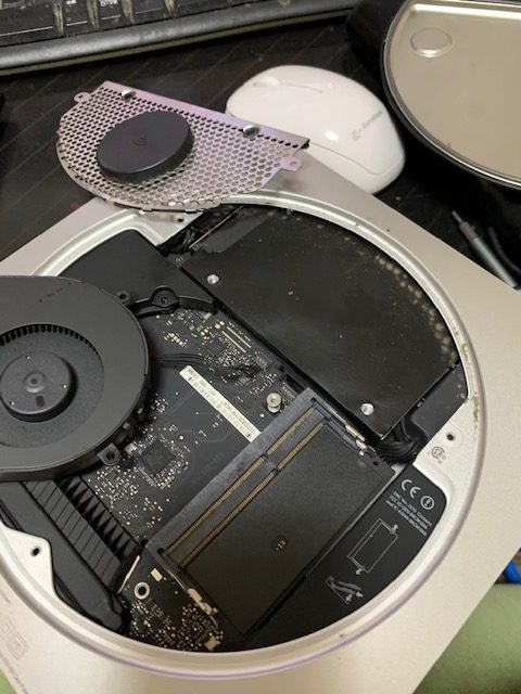 MACmini のHDDをSSDに換装してみた