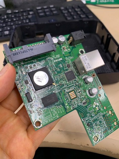 NASを分解してみました