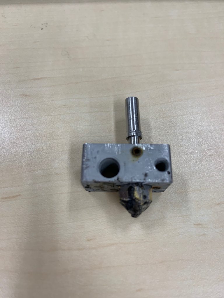 3Dプリンタのノズル内にフィラメントが詰まってしまった