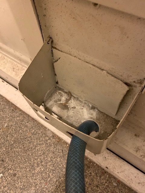 冷風機にダクトを付けました