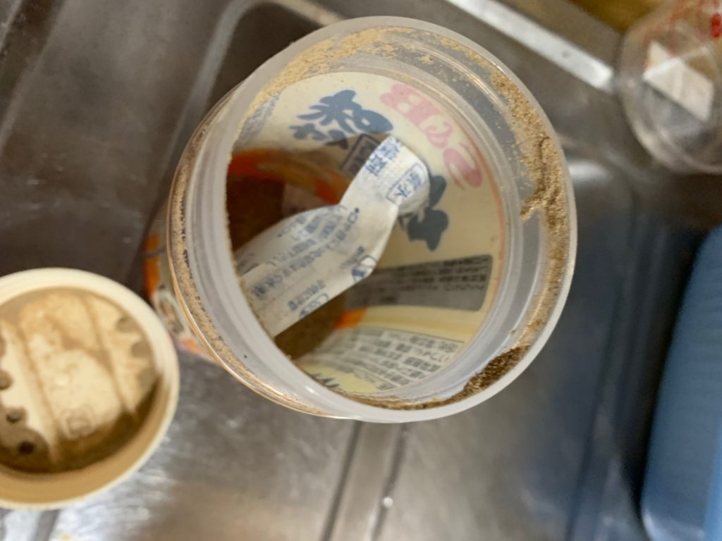 調味料がキャップから出てこない問題解決