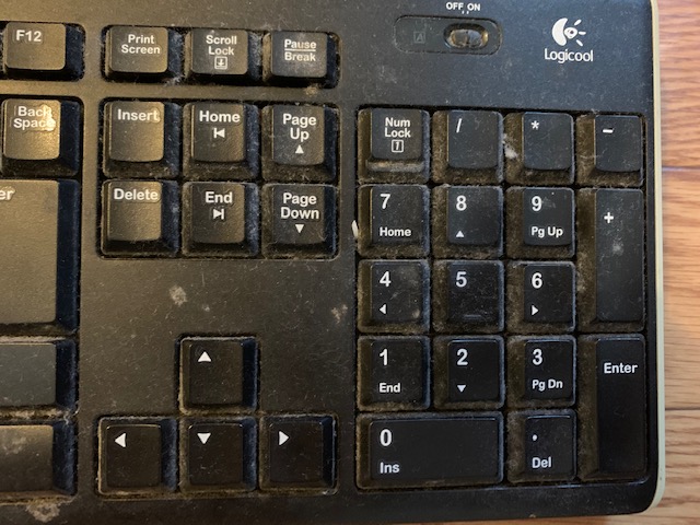 キーボードを掃除してみました