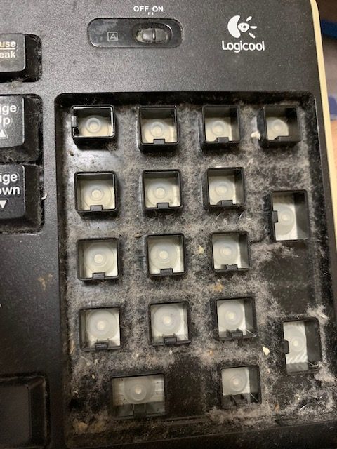 キーボードを掃除してみました