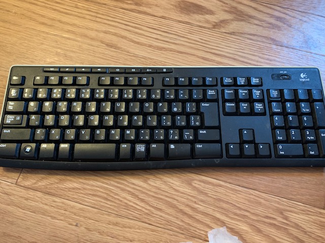キーボードを掃除してみました
